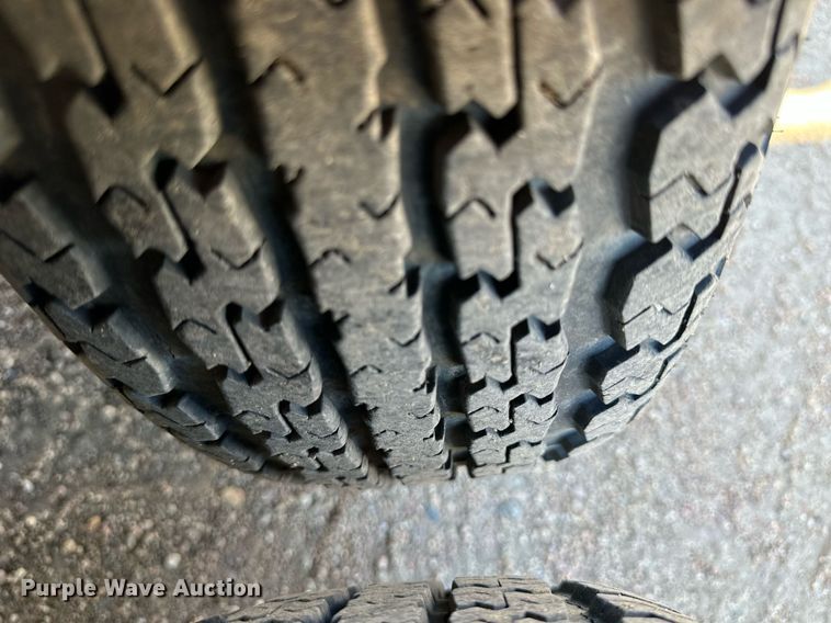 image for item NP9535 2010 Heartland Cyclone 3950  toy hauler camper