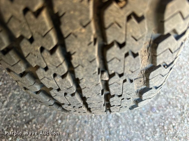 image for item NP9535 2010 Heartland Cyclone 3950  toy hauler camper