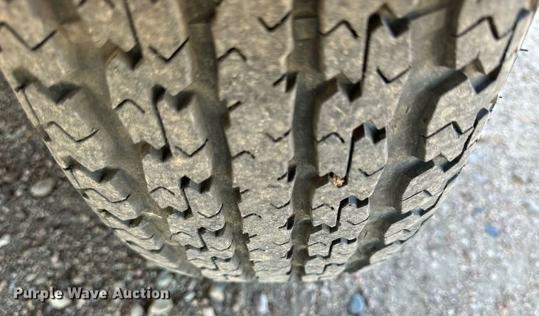 image for item NP9535 2010 Heartland Cyclone 3950  toy hauler camper