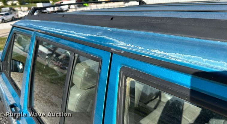 image for item NQ9790 1994 Jeep Cherokee Sport  SUV