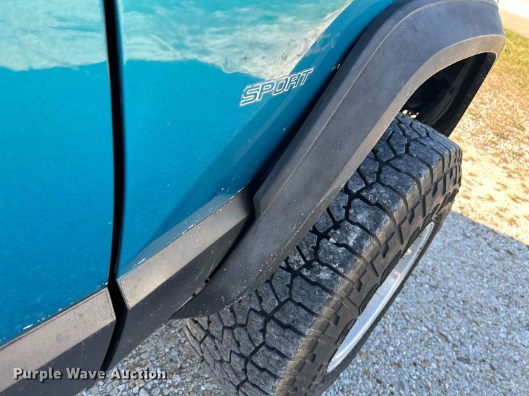 image for item NQ9790 1994 Jeep Cherokee Sport  SUV