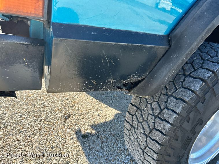 image for item NQ9790 1994 Jeep Cherokee Sport  SUV