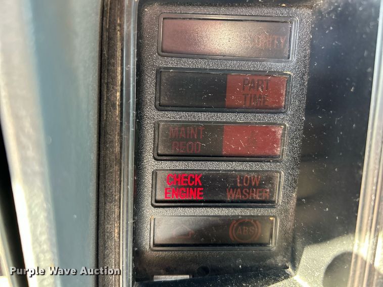 image for item NQ9790 1994 Jeep Cherokee Sport  SUV