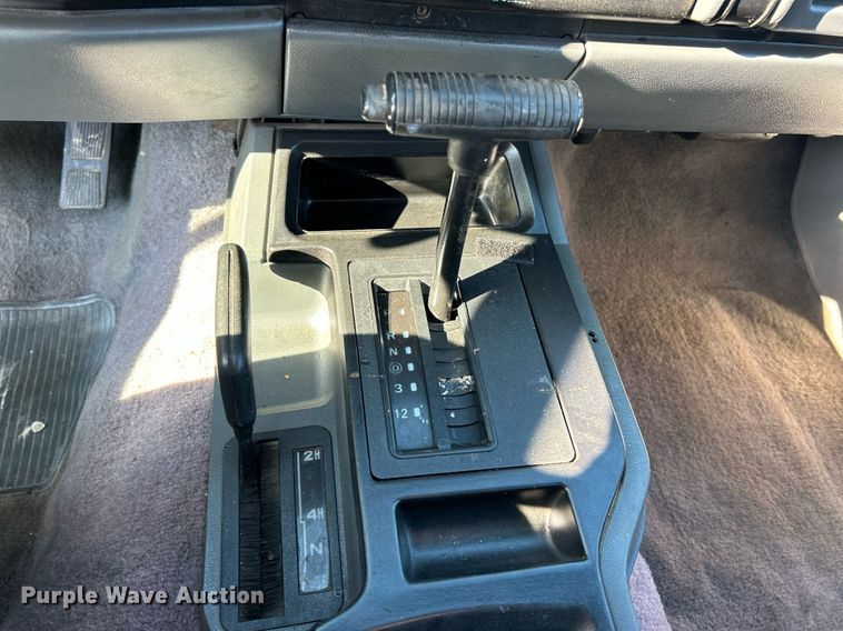 image for item NQ9790 1994 Jeep Cherokee Sport  SUV