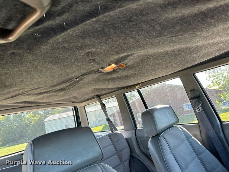 image for item NQ9790 1994 Jeep Cherokee Sport  SUV