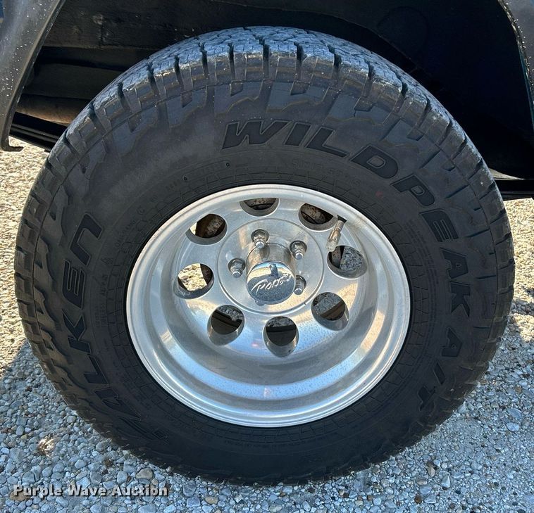 image for item NQ9790 1994 Jeep Cherokee Sport  SUV