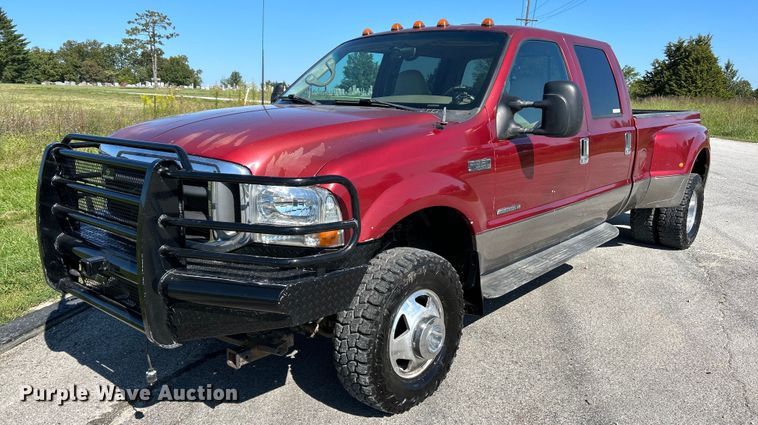 image for item NQ9791 2002 Ford  F350 Super Duty Crew Cab pickup truck