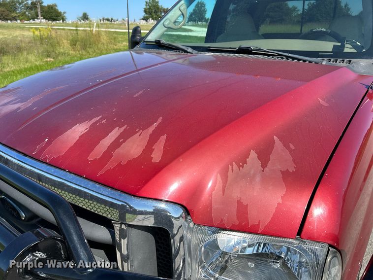 image for item NQ9791 2002 Ford  F350 Super Duty Crew Cab pickup truck