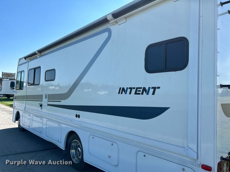 image for item NQ9796 2018 Winnebago Intent RV