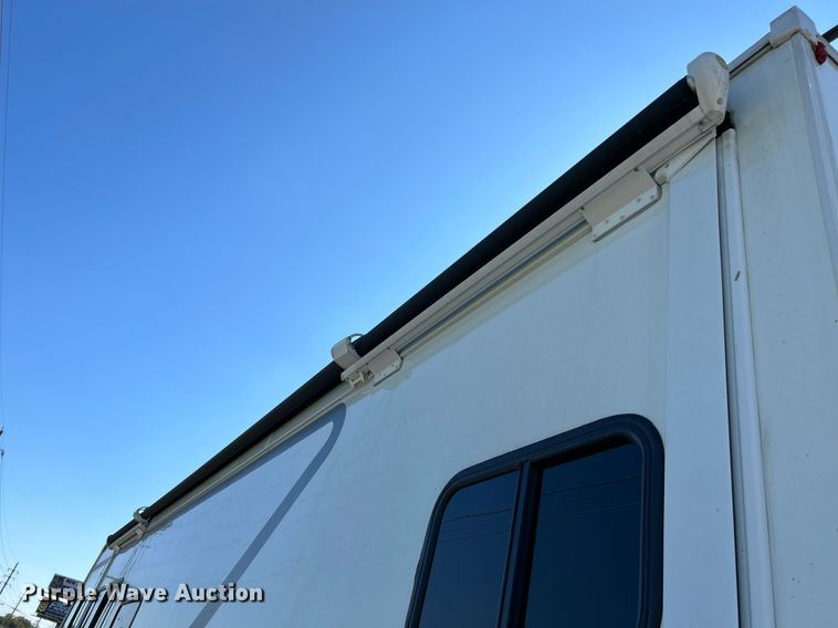 image for item NQ9796 2018 Winnebago Intent RV