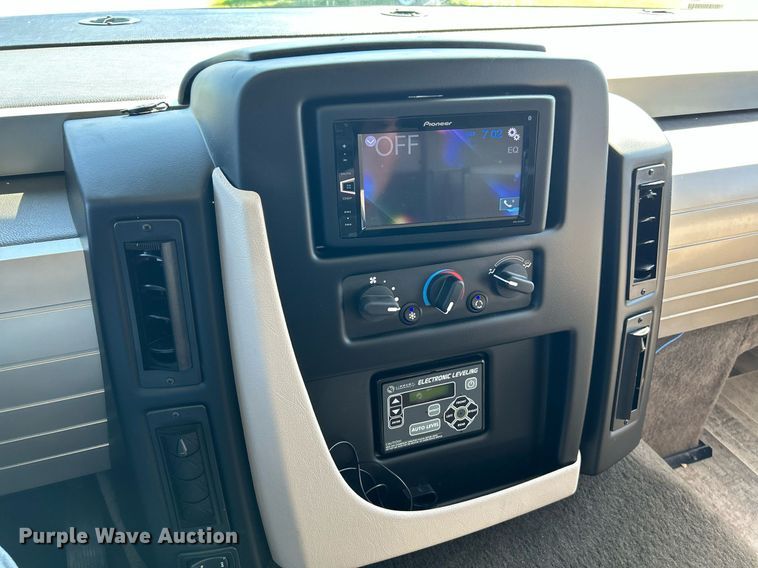 image for item NQ9796 2018 Winnebago Intent RV