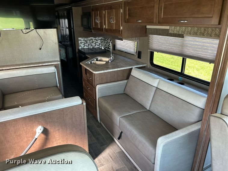 image for item NQ9796 2018 Winnebago Intent RV