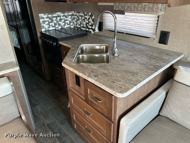 image for item NQ9796 2018 Winnebago Intent RV