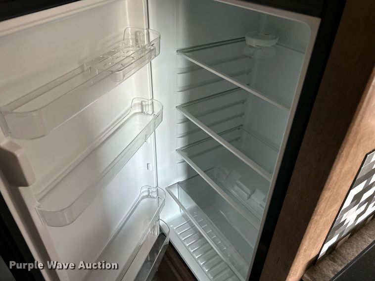 image for item NQ9796 2018 Winnebago Intent RV