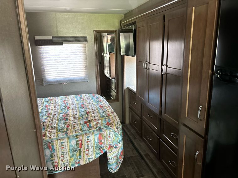 image for item NQ9796 2018 Winnebago Intent RV