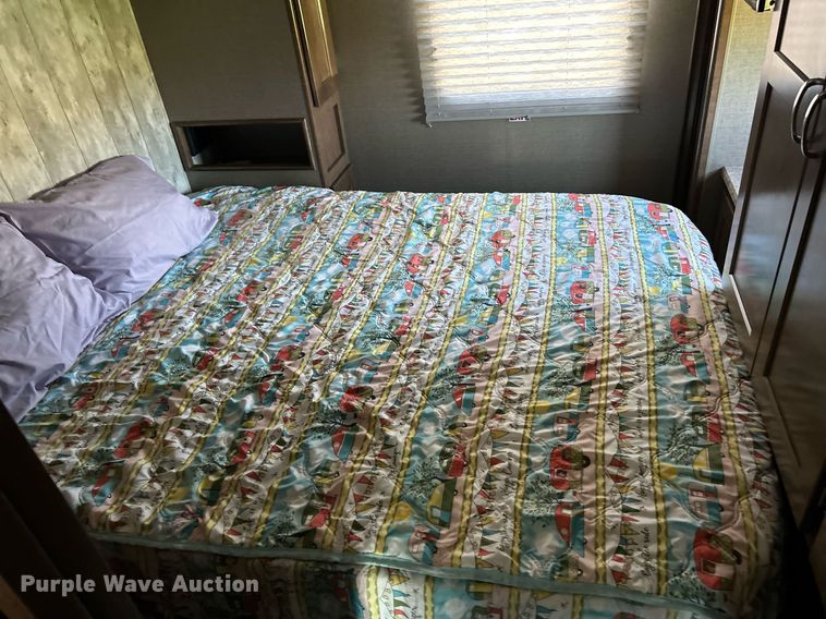 image for item NQ9796 2018 Winnebago Intent RV