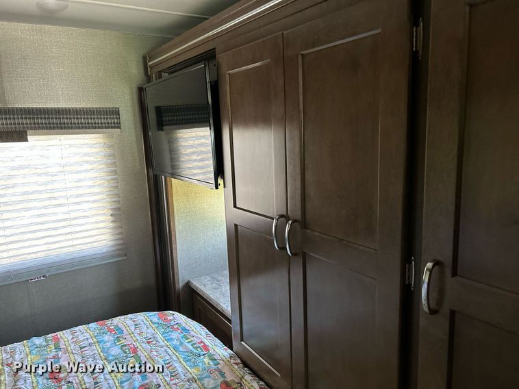 image for item NQ9796 2018 Winnebago Intent RV