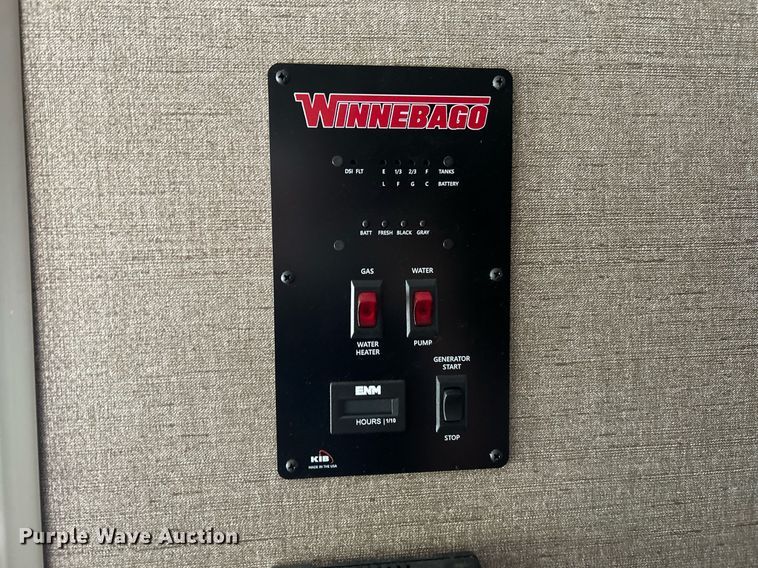 image for item NQ9796 2018 Winnebago Intent RV