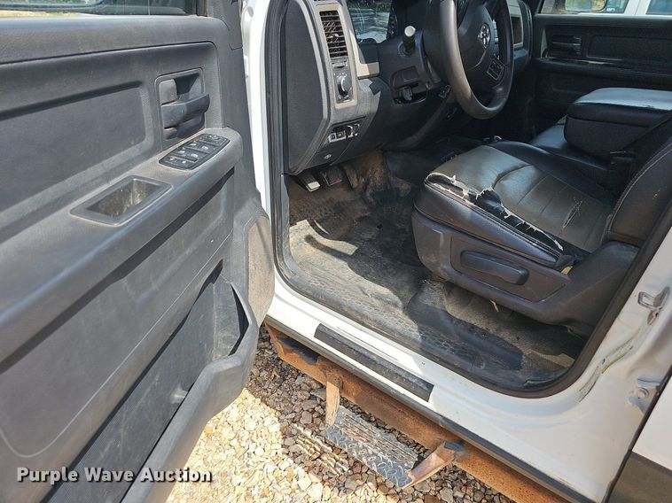 image for item NT9876 2012 Dodge Ram 2500HD  Crew Cab utility bed pickup truck