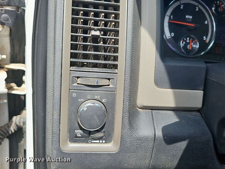 image for item NT9876 2012 Dodge Ram 2500HD  Crew Cab utility bed pickup truck