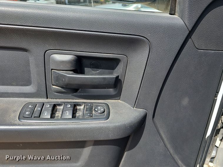 image for item NT9876 2012 Dodge Ram 2500HD  Crew Cab utility bed pickup truck