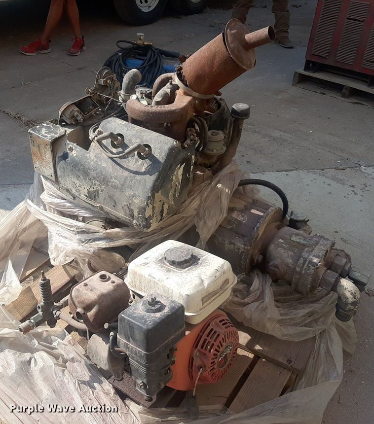 image for item NV9288 (2) pumps