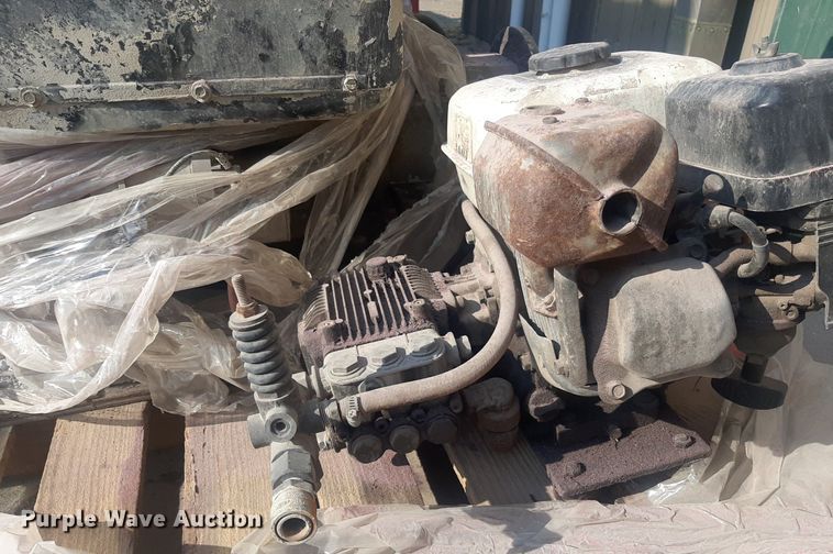 image for item NV9288 (2) pumps