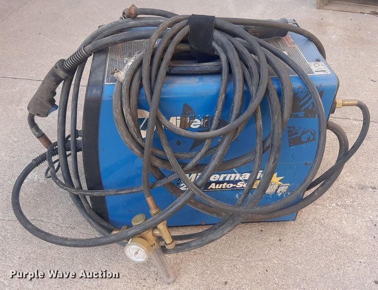 image for item NV9290 Miller Millermatic 211  welder