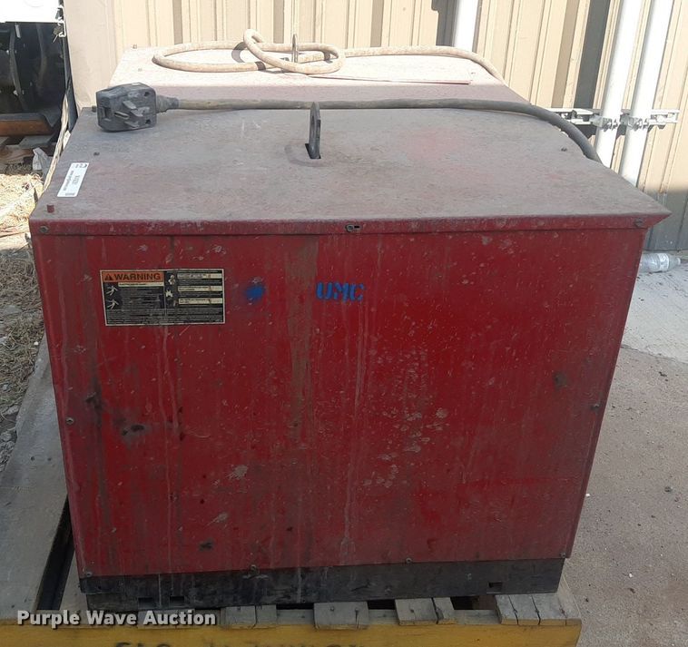 image for item NV9291 (2) Lincoln IdealArc R3R-400 welders