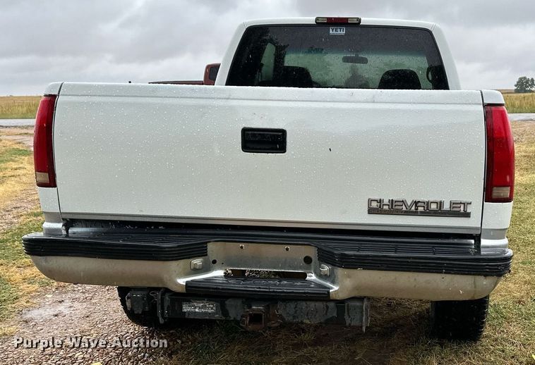 image for item NX9704 1998 Chevrolet 1500  Ext. Cab pickup truck