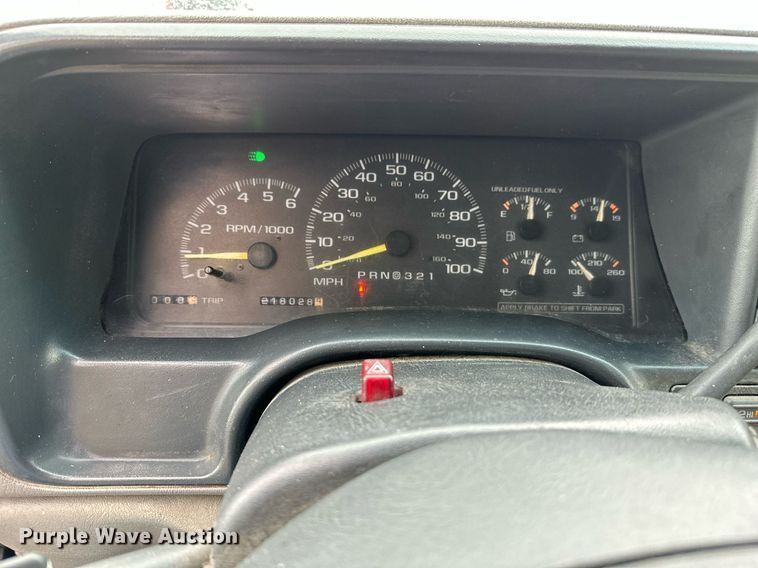 image for item NX9704 1998 Chevrolet 1500  Ext. Cab pickup truck