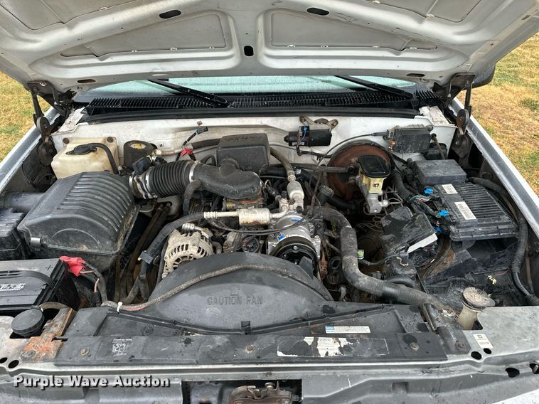 image for item NX9704 1998 Chevrolet 1500  Ext. Cab pickup truck