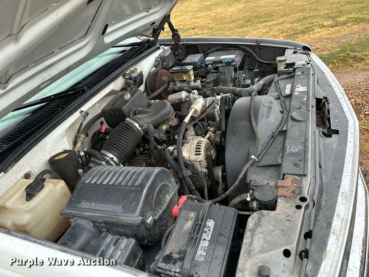 image for item NX9704 1998 Chevrolet 1500  Ext. Cab pickup truck