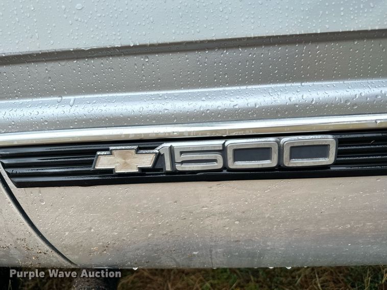 image for item NX9704 1998 Chevrolet 1500  Ext. Cab pickup truck