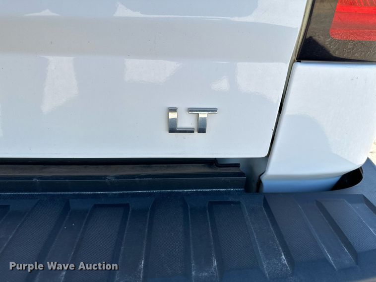 image for item NX9745 2014 Chevrolet Silverado 1500  Crew Cab pickup truck