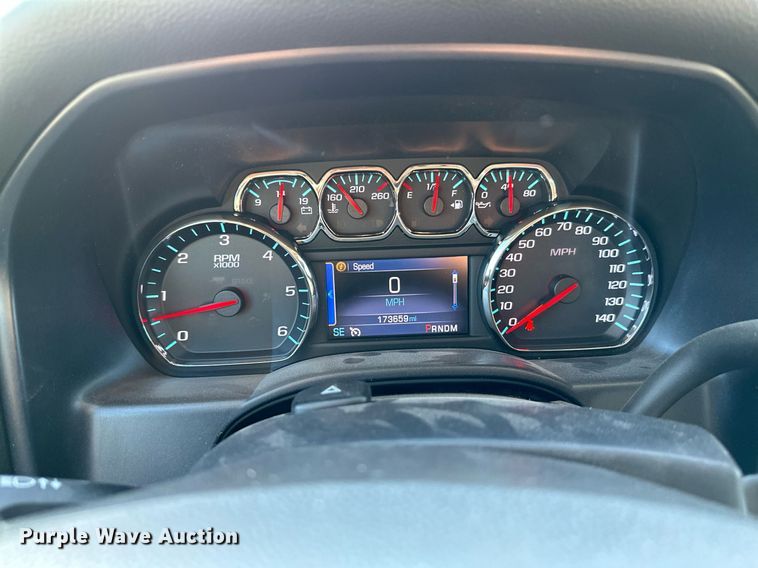 image for item NX9745 2014 Chevrolet Silverado 1500  Crew Cab pickup truck