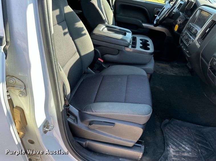 image for item NX9745 2014 Chevrolet Silverado 1500  Crew Cab pickup truck