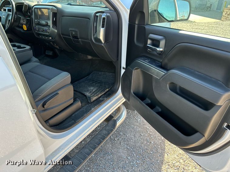 image for item NX9745 2014 Chevrolet Silverado 1500  Crew Cab pickup truck