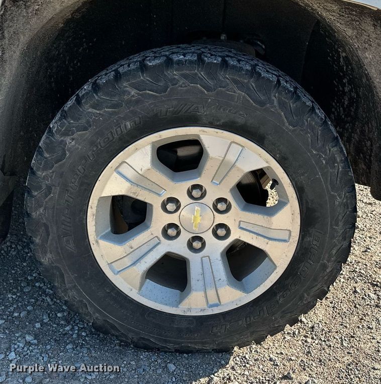 image for item NX9745 2014 Chevrolet Silverado 1500  Crew Cab pickup truck