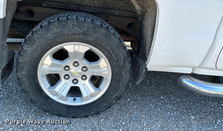 image for item NX9745 2014 Chevrolet Silverado 1500  Crew Cab pickup truck