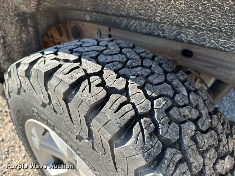 image for item NX9745 2014 Chevrolet Silverado 1500  Crew Cab pickup truck