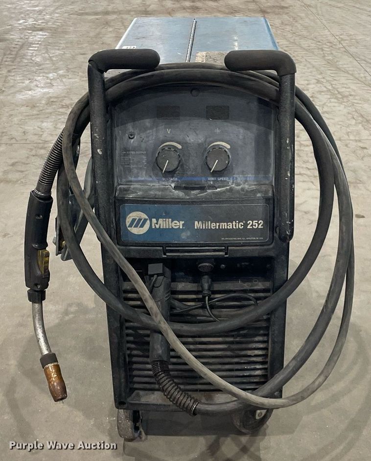 image for item NX9748 Miller Millermatic 252  welder