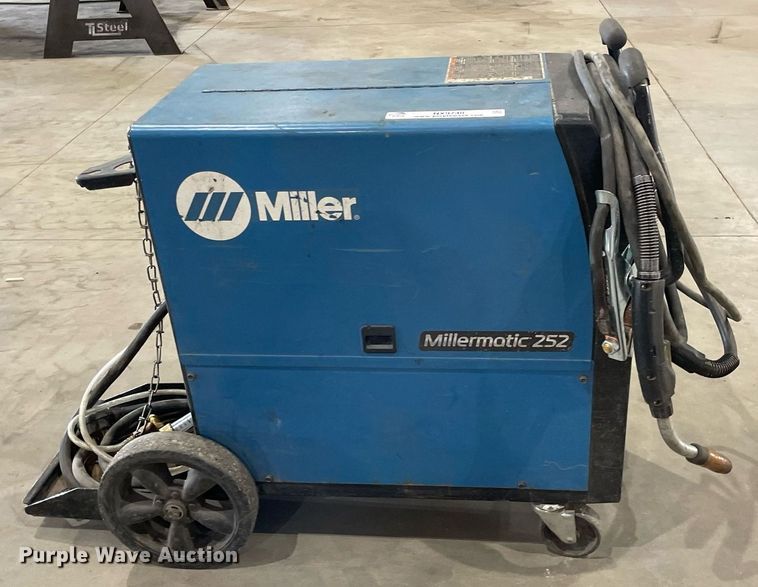image for item NX9748 Miller Millermatic 252  welder