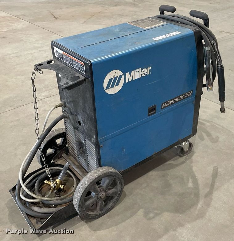 image for item NX9748 Miller Millermatic 252  welder