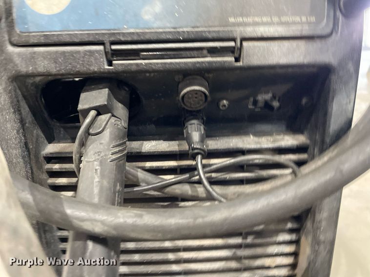 image for item NX9748 Miller Millermatic 252  welder