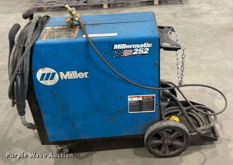 image for item NX9749 Miller Millermatic 252  welder