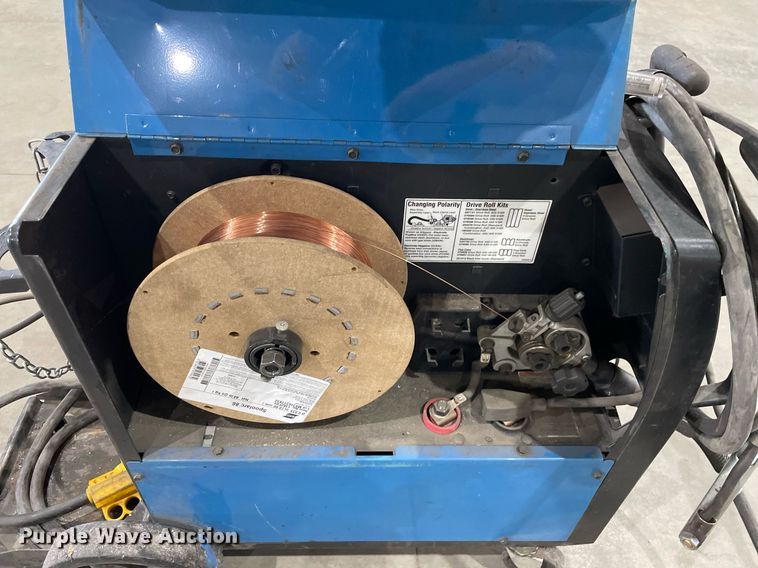 image for item NX9749 Miller Millermatic 252  welder