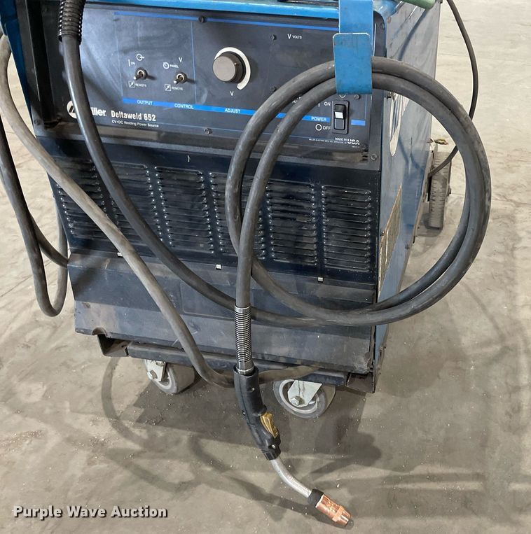 image for item NX9750 Miller Deltaweld 652  welder