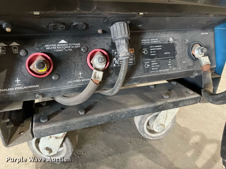 image for item NX9750 Miller Deltaweld 652  welder