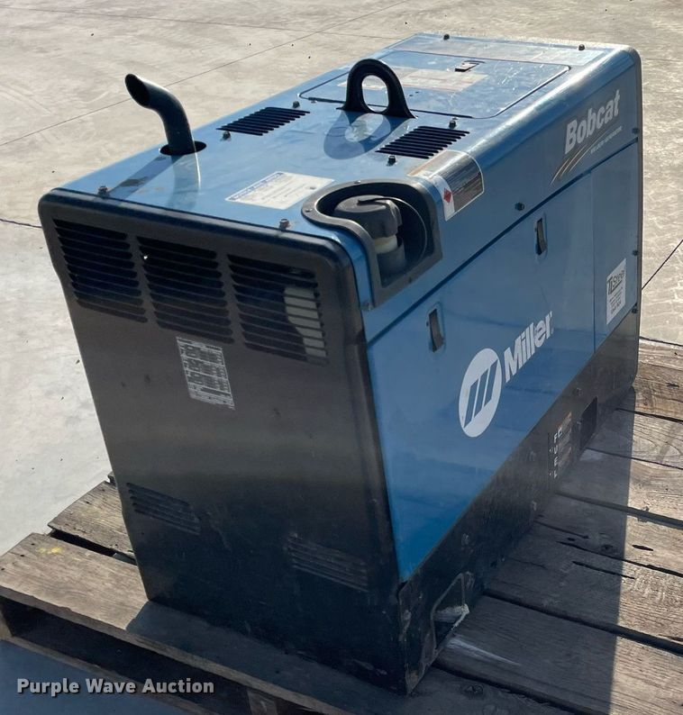 image for item NX9752 Miller Bobcat 260  welder/generator